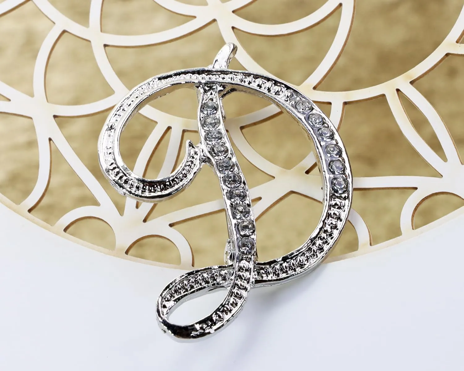 26 Letter Brooch Pins Small Silver Metal Rhinestone Crystal Initial A~Z Alphabet Brooch Lapel Pins for Men Women Girls Boys Birthday Christmas Wedding Gift