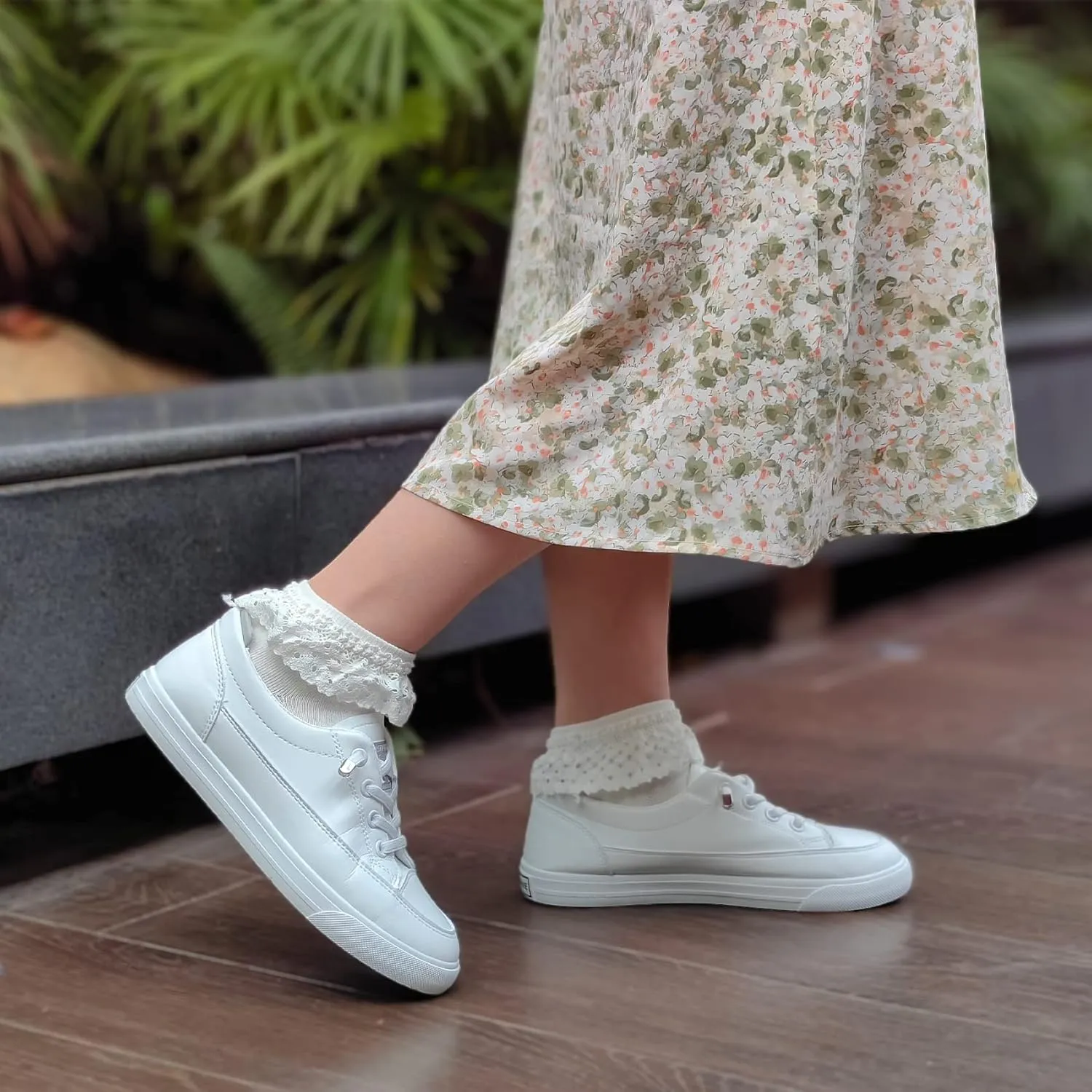 Women High Ankle Lace Socks, Bridal Ruffle Frilly School Girl Princess Dress Sock with Lace Trim For Lolita/Jk W-811
